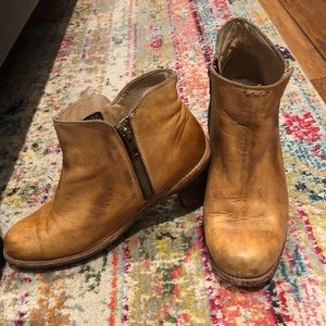 Bed Stu ankle boots distressed women’s size 9